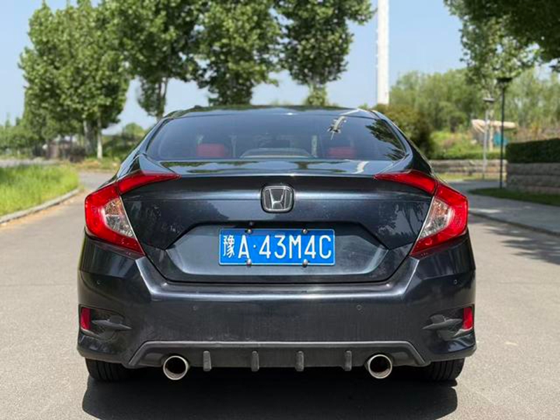 Honda Civic 2016 Model 220TURBO CVT Luxury Edition