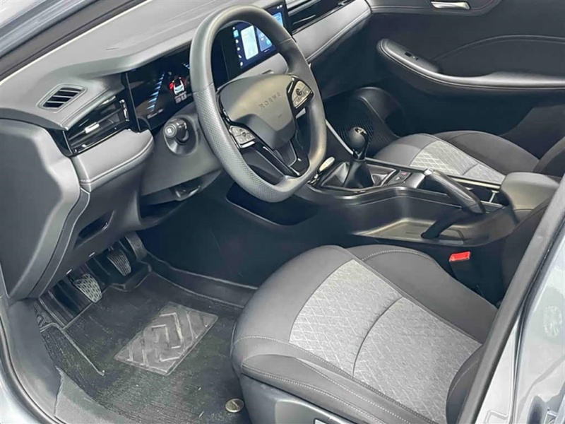 Roewe Roewe i5 2023 1.5L Manual Comfort Edition