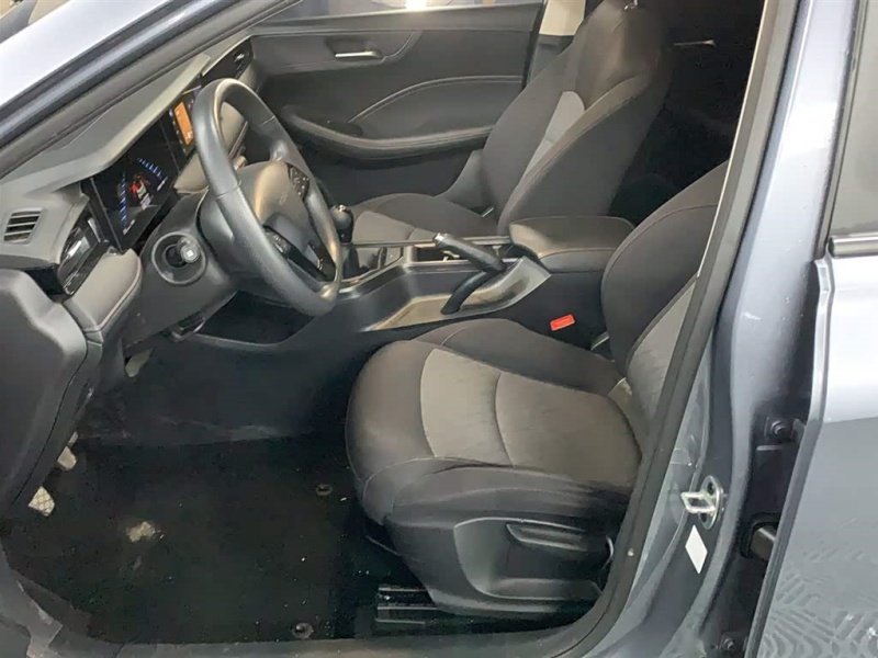 Roewe Roewe i5 2023 1.5L Manual Comfort Edition