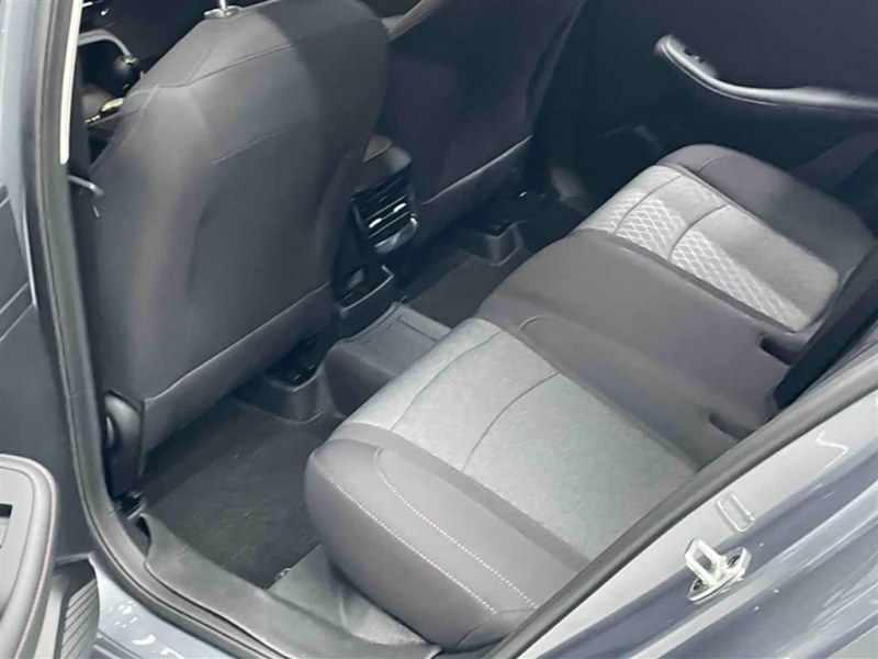 Roewe Roewe i5 2023 1.5L Manual Comfort Edition