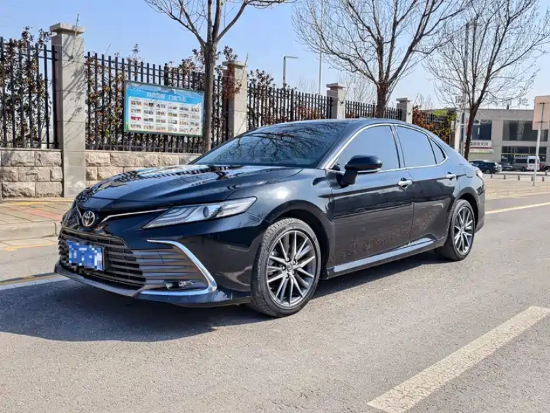 Toyota Camry 2021 2.5G Luxury Edition