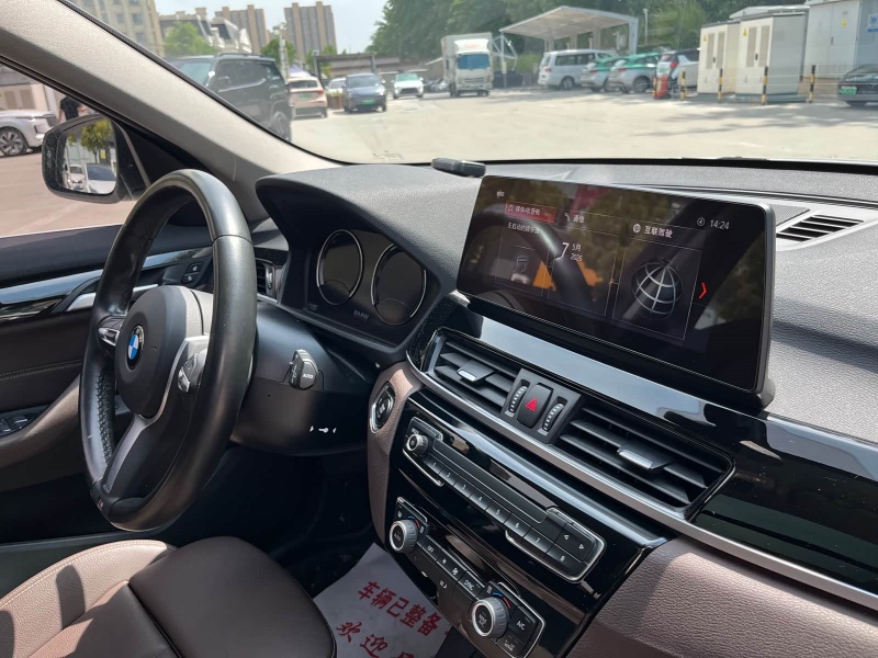 BMW BMW X1 2021 sDrive25Li Leading Model