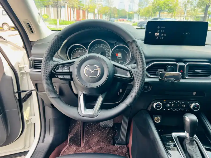 Mazda Mazda CX-5 2025 2.0L Automatic Two-Wheel Drive Comfort Edition