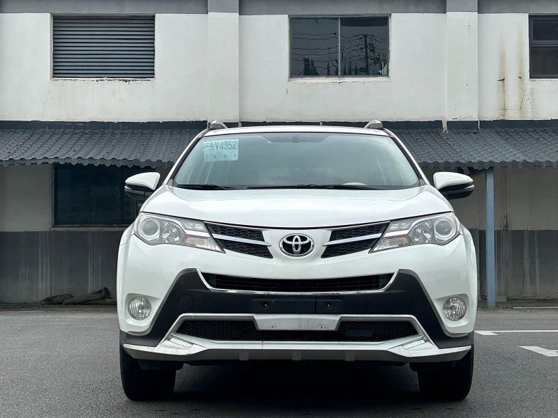 Toyota Toyota RAV4 2015 2.0L CVT Two-Wheel Drive Fashion Edition