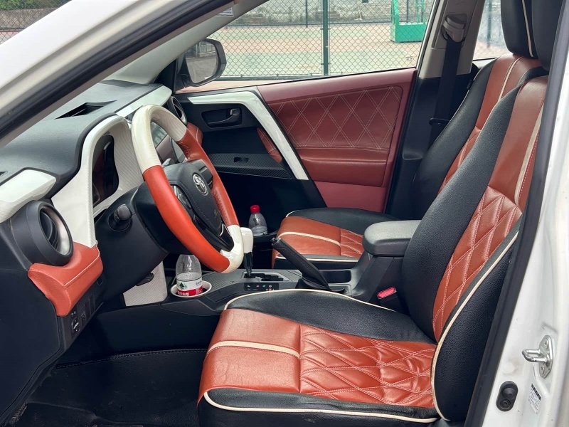 Toyota Toyota RAV4 2015 2.0L CVT Two-Wheel Drive Fashion Edition