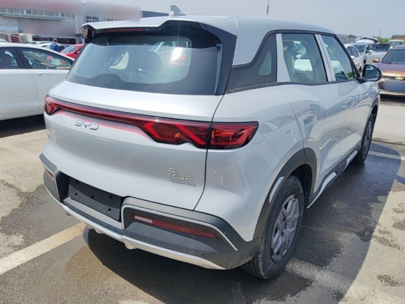 BYD BYD Yuan UP 2025 301km Navigator Edition