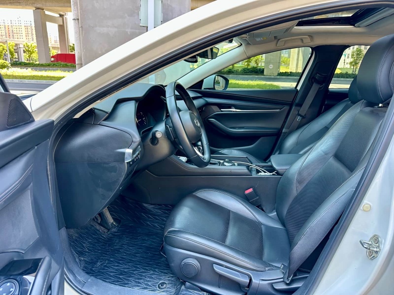 Changan Mazda3 Axela 2023 2.0L Automatic Premium Edition