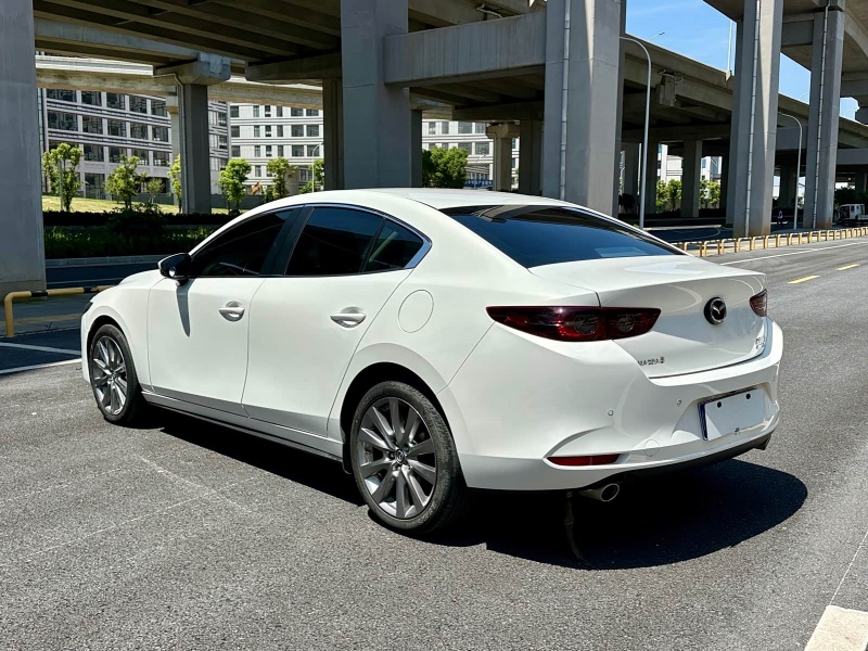 Changan Mazda3 Axela 2023 2.0L Automatic Premium Edition