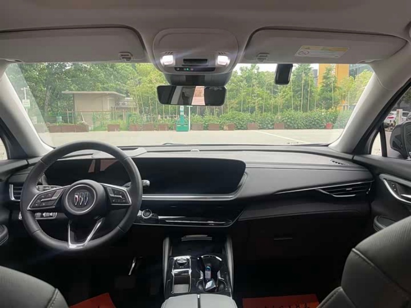 Buick Buick Envision Plus 2025 28T Two-Wheel Drive Platinum Edition