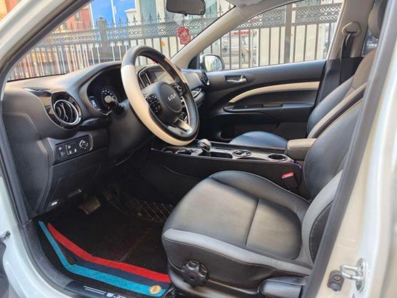 Kia Kia Stonic 2021 Revised 1.4L CVT Fun Edition