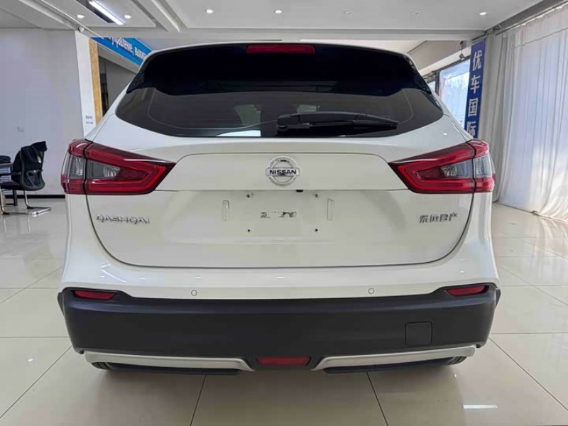 Nissan Nissan Qashqai (J11) 2022 2.0L CVT XV Premium Edition