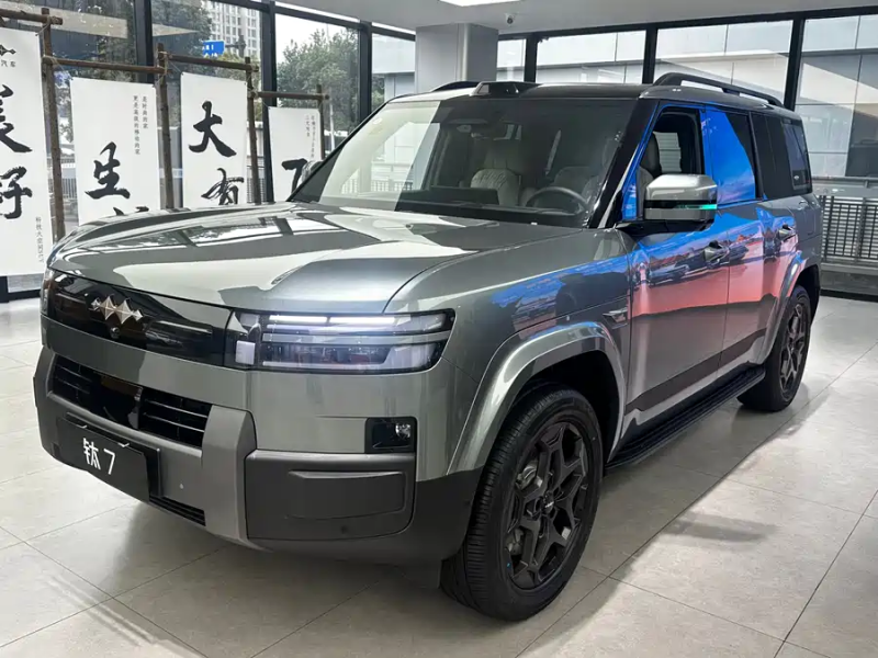 Titan 7 2025 200KM Two-Wheel Drive Max Edition