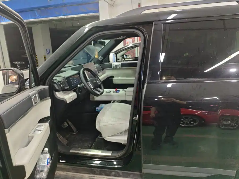 Leopard Titan 7 2025 200KM Two-Wheel Drive Max Edition