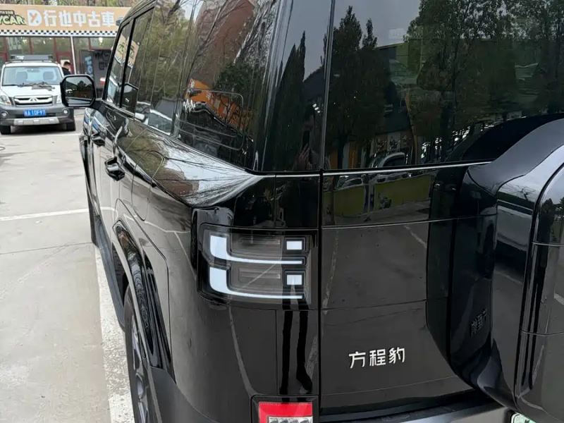 Leopard Titan 7 2025 200KM Two-Wheel Drive Max Edition