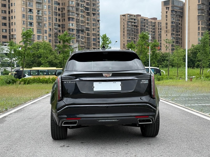 Cadillac Cadillac XT5 2025 2.0T Platinum Edition
