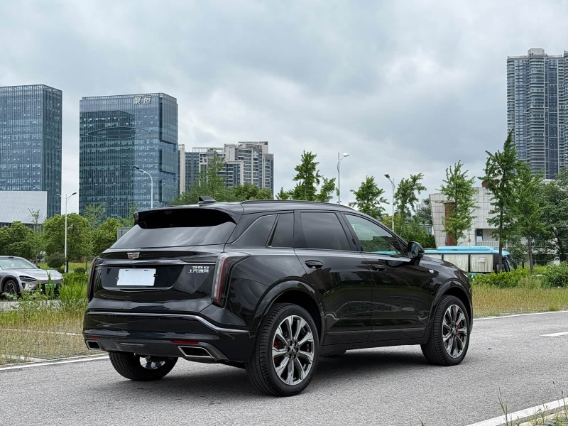 Cadillac Cadillac XT5 2025 2.0T Platinum Edition