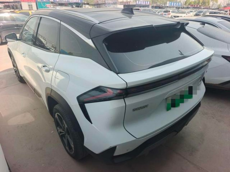Geely Geely Galaxy L7 2024 1.5T DHT 115km PLUS Dragon Edition