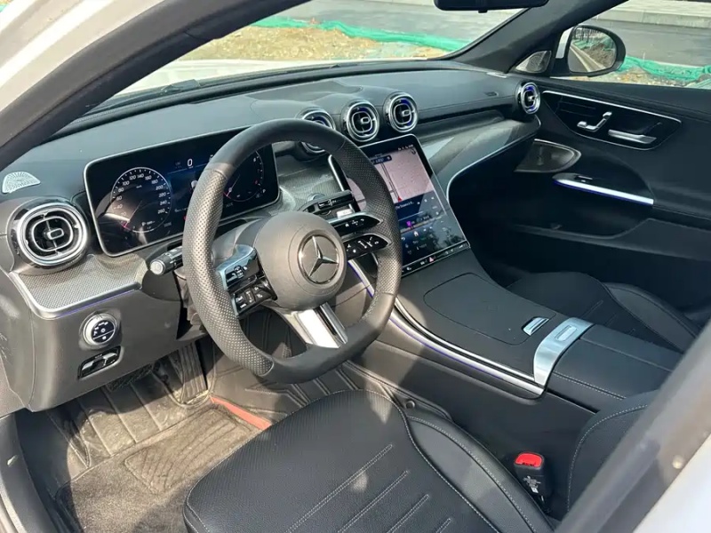Mercedes-Benz Mercedes-Benz C-Class 2025 C 260 L Sport