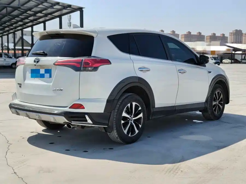 Toyota Toyota RAV4 2018 2.0L CVT 2WD Fashion X Edition
