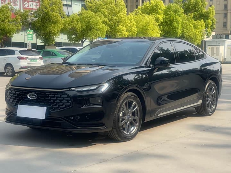 Ford Mondeo 2025 2.0T EcoBoost Luxury Edition