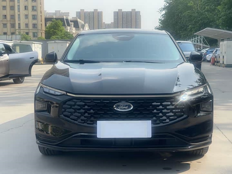 Ford Ford Mondeo 2025 2.0T EcoBoost Luxury Edition