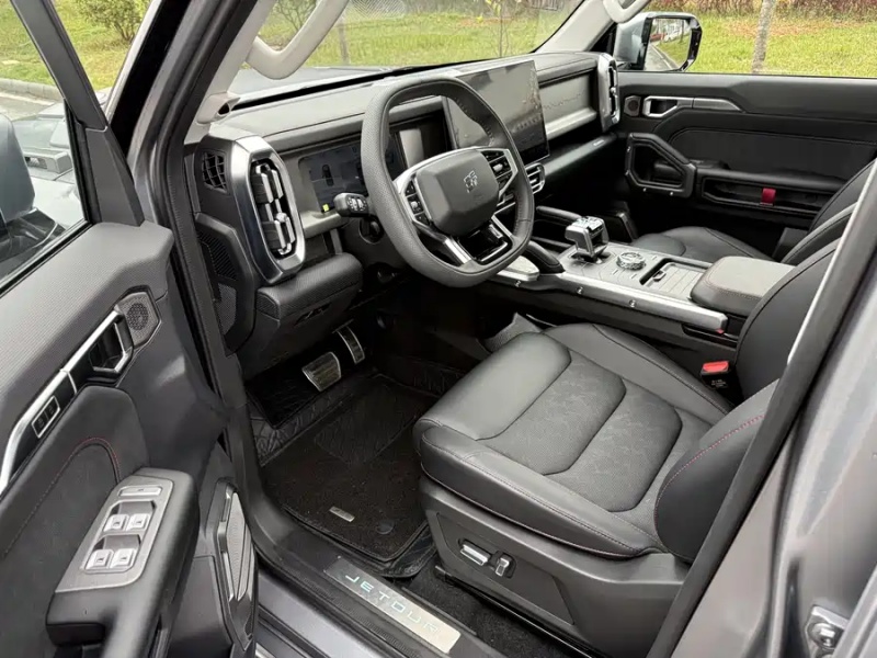 Jetour Jetour Traveler 2025 2.0TD DCT 4WD Star Defender
