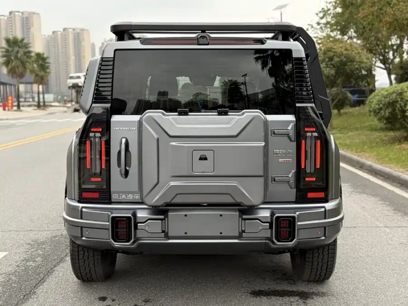 Jetour Jetour Traveler 2025 2.0TD DCT 4WD Star Defender