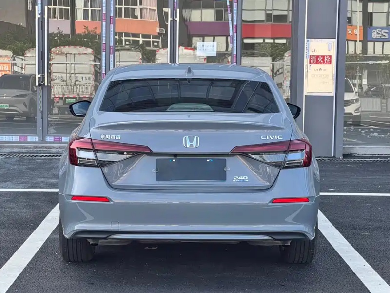 Honda Honda Civic 2025 240TURBO CVT Smart Plus