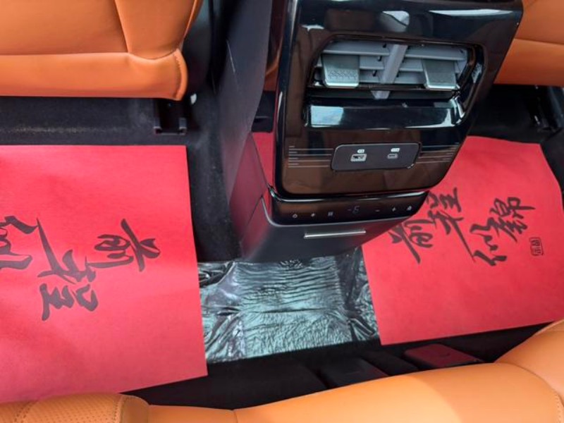 Jetour Jetour Shanhai L7 2024 1.5TD DHT MAX PHEV SUV edition