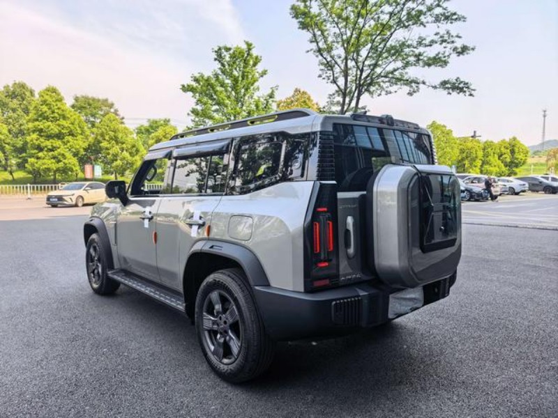 Jetour Jetour Traveler 2023 1.5TD 2WD Discovery PRO