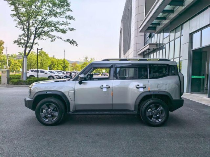Jetour Jetour Traveler 2023 1.5TD 2WD Discovery PRO