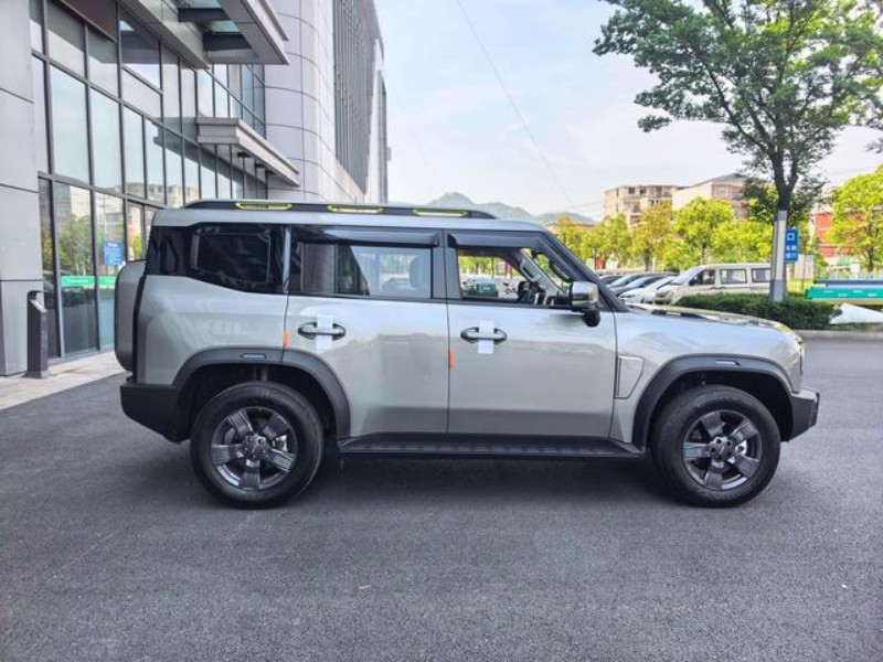 Jetour Jetour Traveler 2023 1.5TD 2WD Discovery PRO