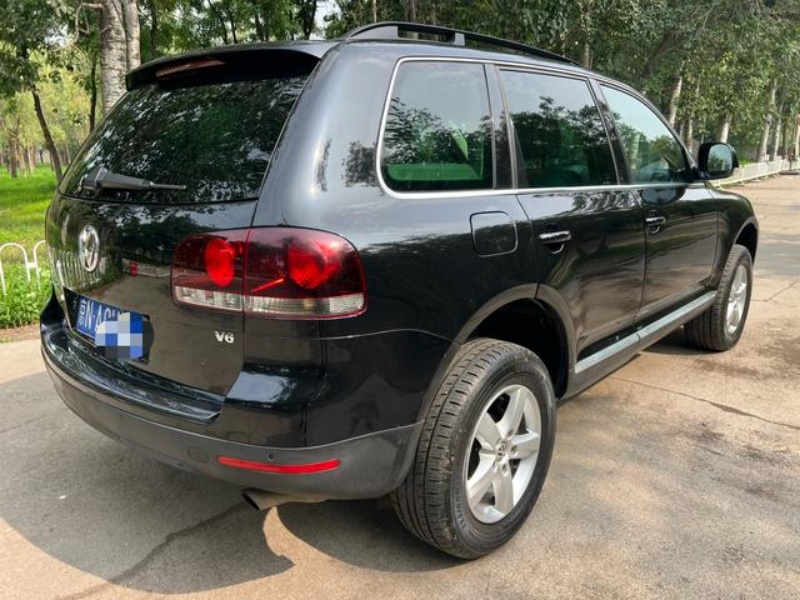 Volkswagen Touareg 2007 3.6L Luxury model, 185,100 km