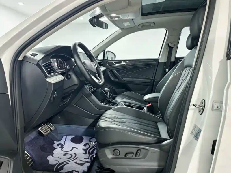 Volkswagen Volkswagen Tiguan L 2024 330TSI Automatic 2WD R-Line Luxury Edition