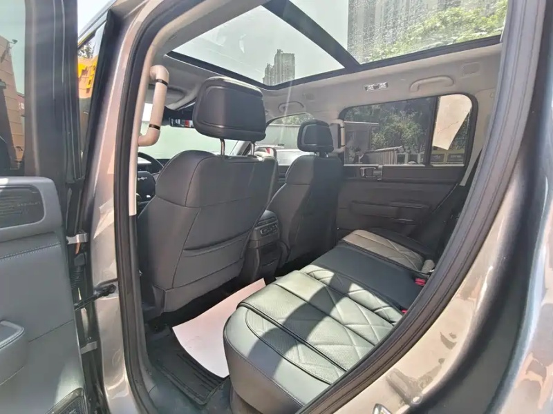 Leopard Leopard 5 2025 Yunnian Laser Qiankun Intelligent Driving Edition