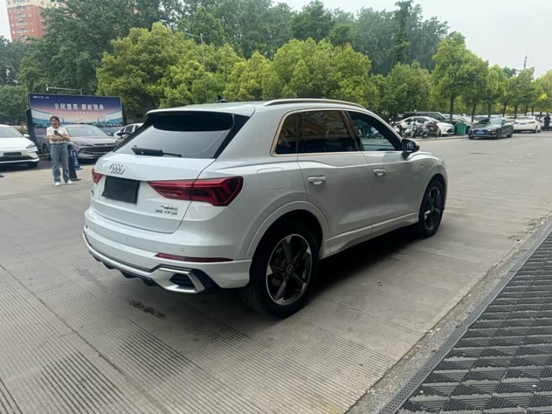 Audi Audi Q3 2024 35 TFSI Sport Dynamic Edition