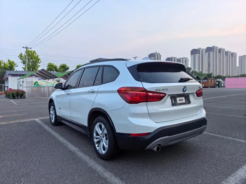 BMW BMW X1 2018 sDrive18Li Fashion Model