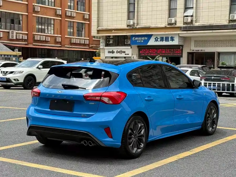 Ford Ford Focus 2022 Hatchback EcoBoost 180 Automatic ST Line