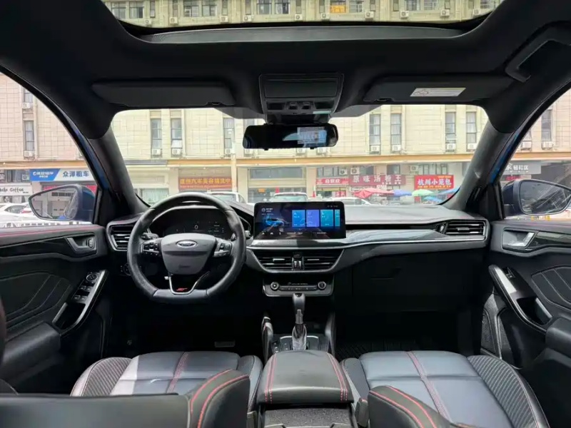 Ford Ford Focus 2022 Hatchback EcoBoost 180 Automatic ST Line