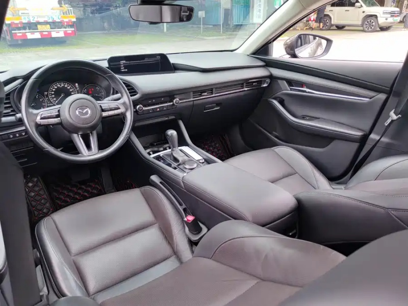 Mazda Mazda 3 Axela 2020 2.0L Automatic Elegant Edition