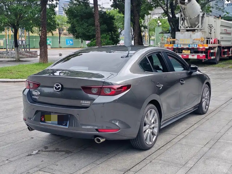 Mazda Mazda 3 Axela 2020 2.0L Automatic Elegant Edition