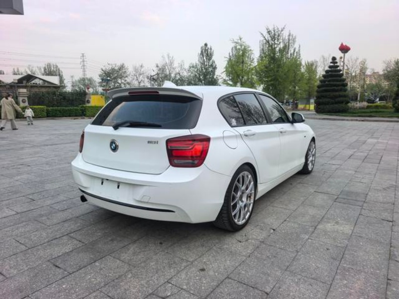 BMW BMW 1 Series (Imported) — 2013 Model (Facelift) — 118i Sport — 128,100 km