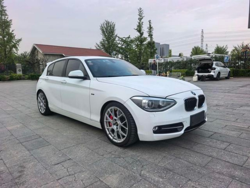 BMW BMW 1 Series (Imported) — 2013 Model (Facelift) — 118i Sport — 128,100 km