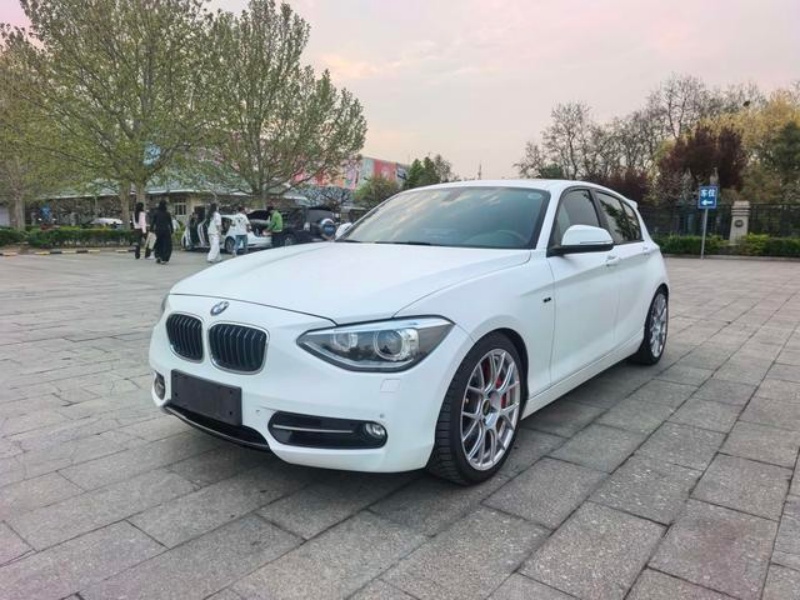 BMW 1 Series (Imported) — 2013 Model (Facelift) — 118i Sport — 128,100 km