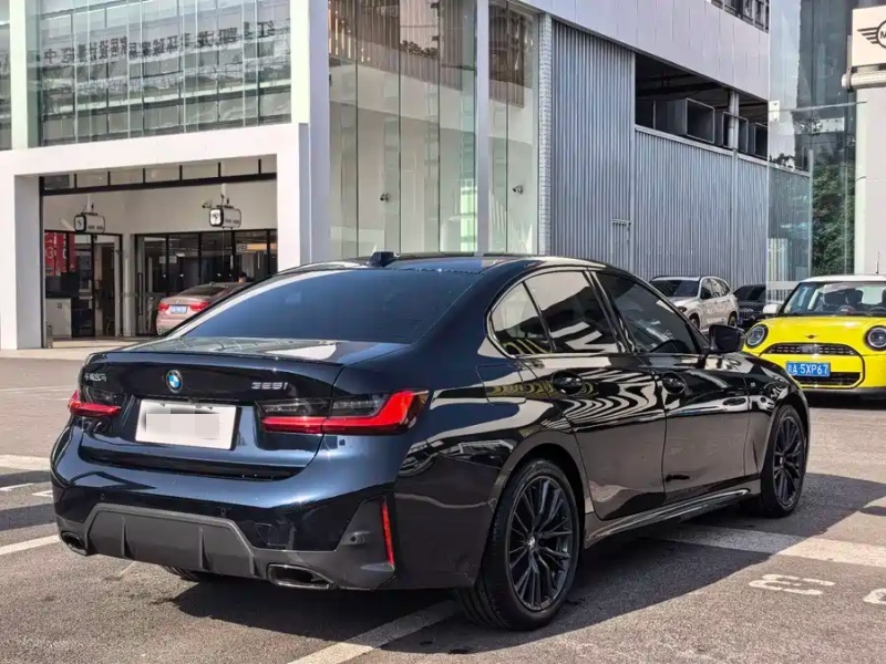 BMW BMW 3 Series 2024 325i M Sport Night Package