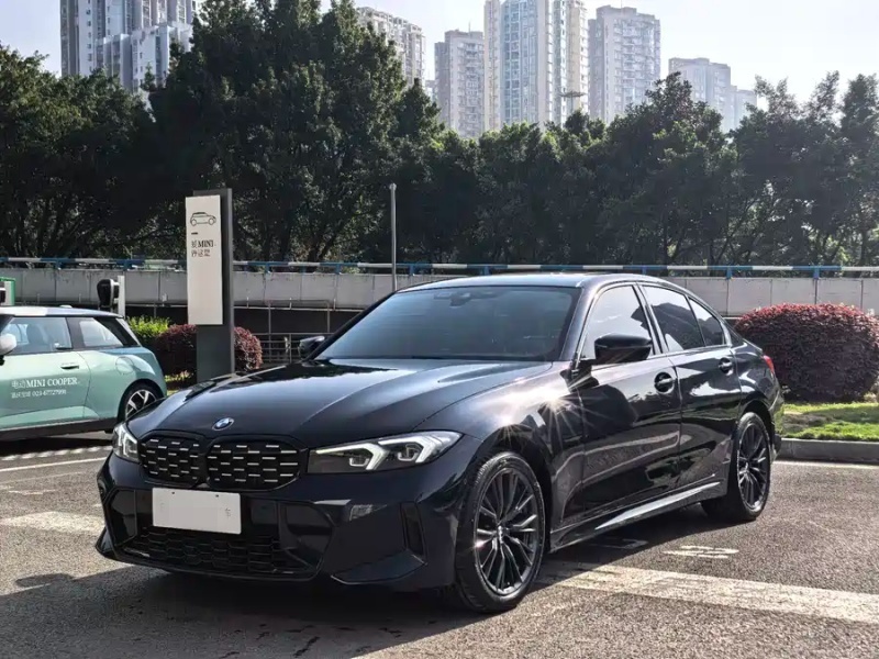 BMW 3 Series 2024 325i M Sport Night Package