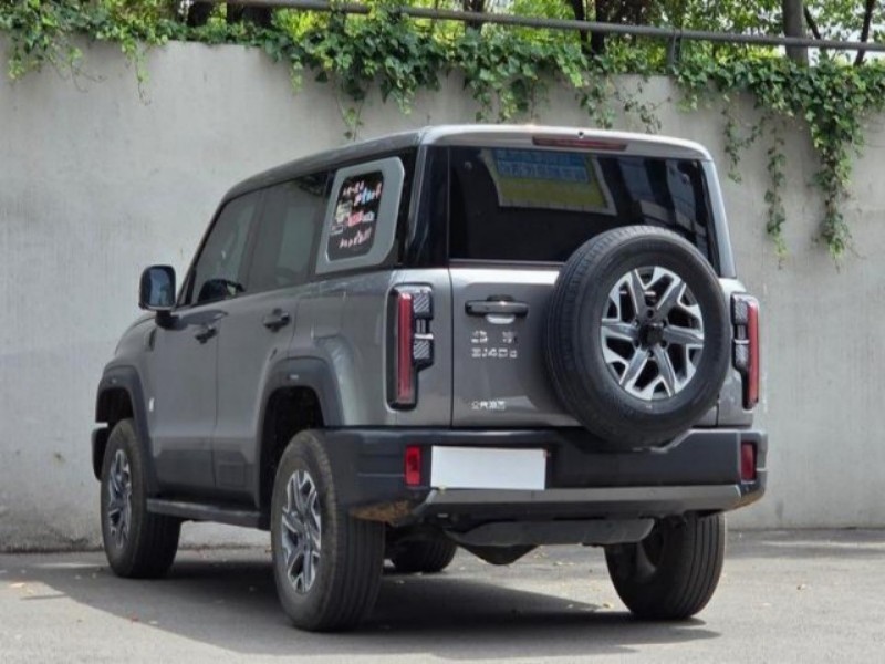 Beijing Off-road Beijing BJ40 2024 City Hunter Edition 2.0T Automatic 4WD Knight Model