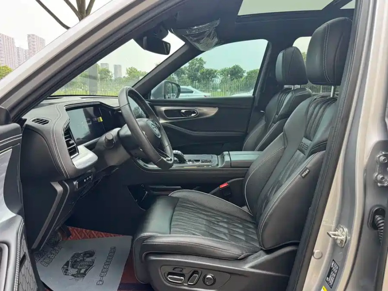 GAC Trumpchi Trumpchi GS8 2022 Dual Engine Series 2.0TM 4WD Premium Version (7-Seater)