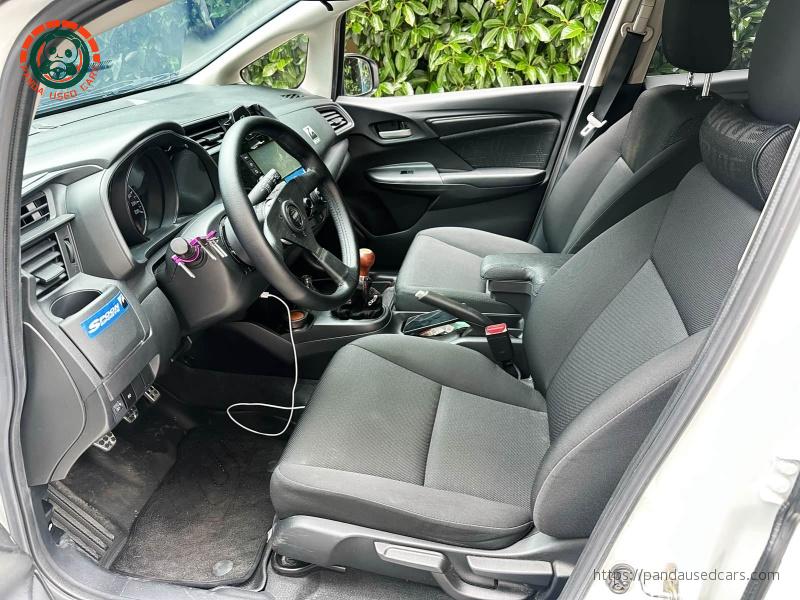 Honda 2016 Fit 1.5L LX Manual Comfort Version