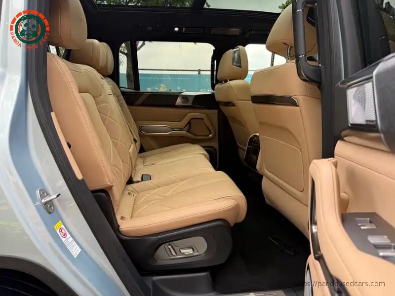 Leopard  Leopard 8 2025 Wisdom & Bravery Flagship 7-Seater